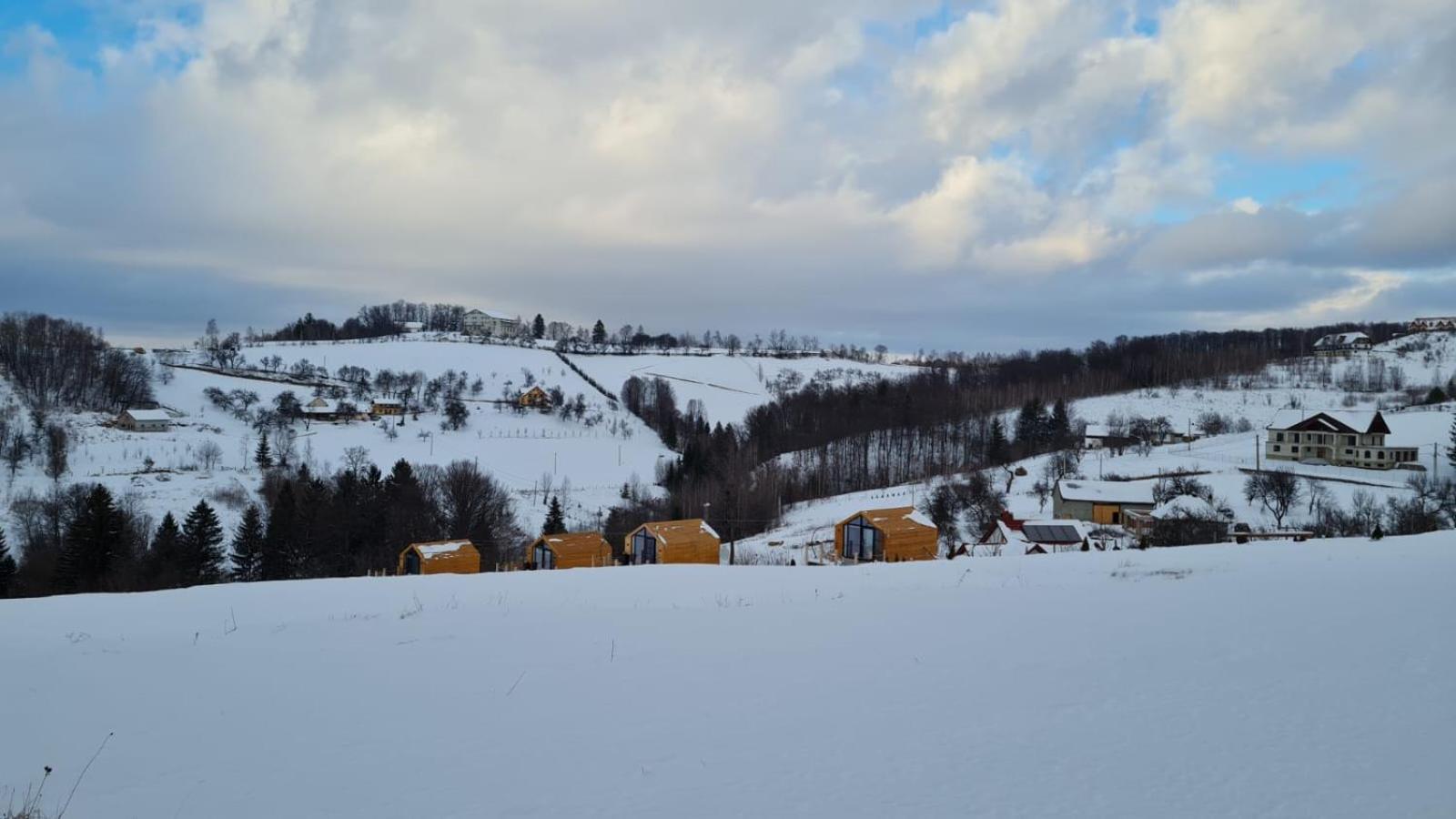 My Little Village Poiana Marului  Luaran gambar